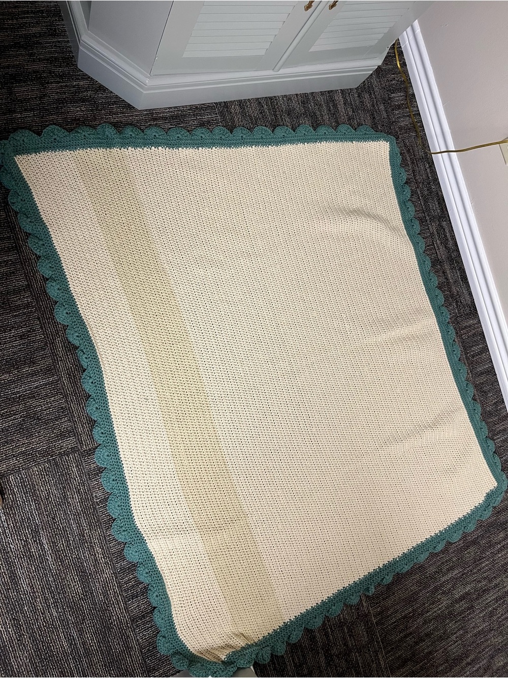 Handmade Crochet Blanket - Cream with Teal Scalloped Edge